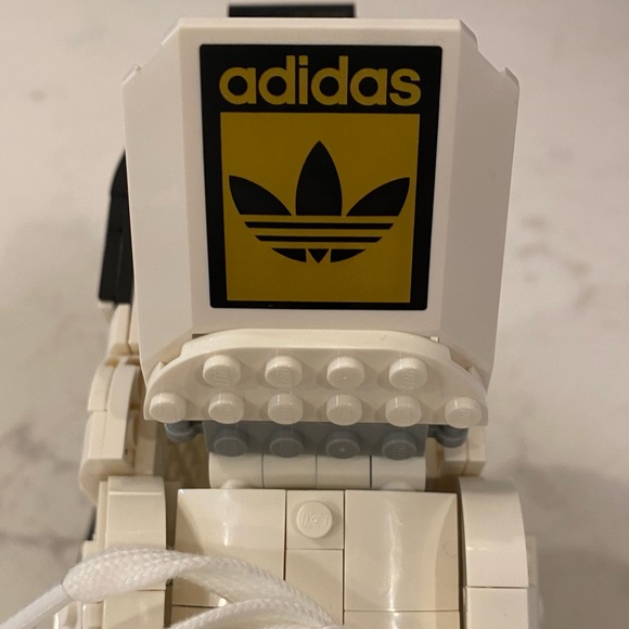 RETIRED LEGO 10282 ADIDAS ORIGINALS SUPERSTAR SNEAKER - Picture 4 of 14
